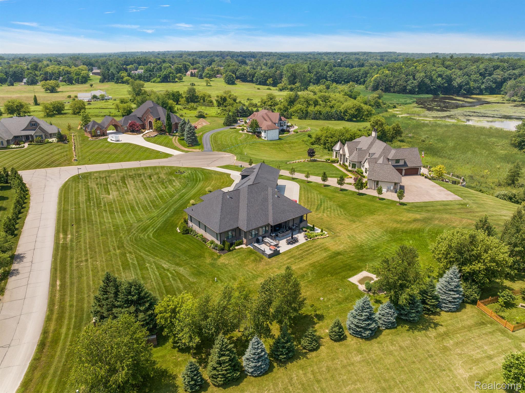 69356 LAKE POINT COURT