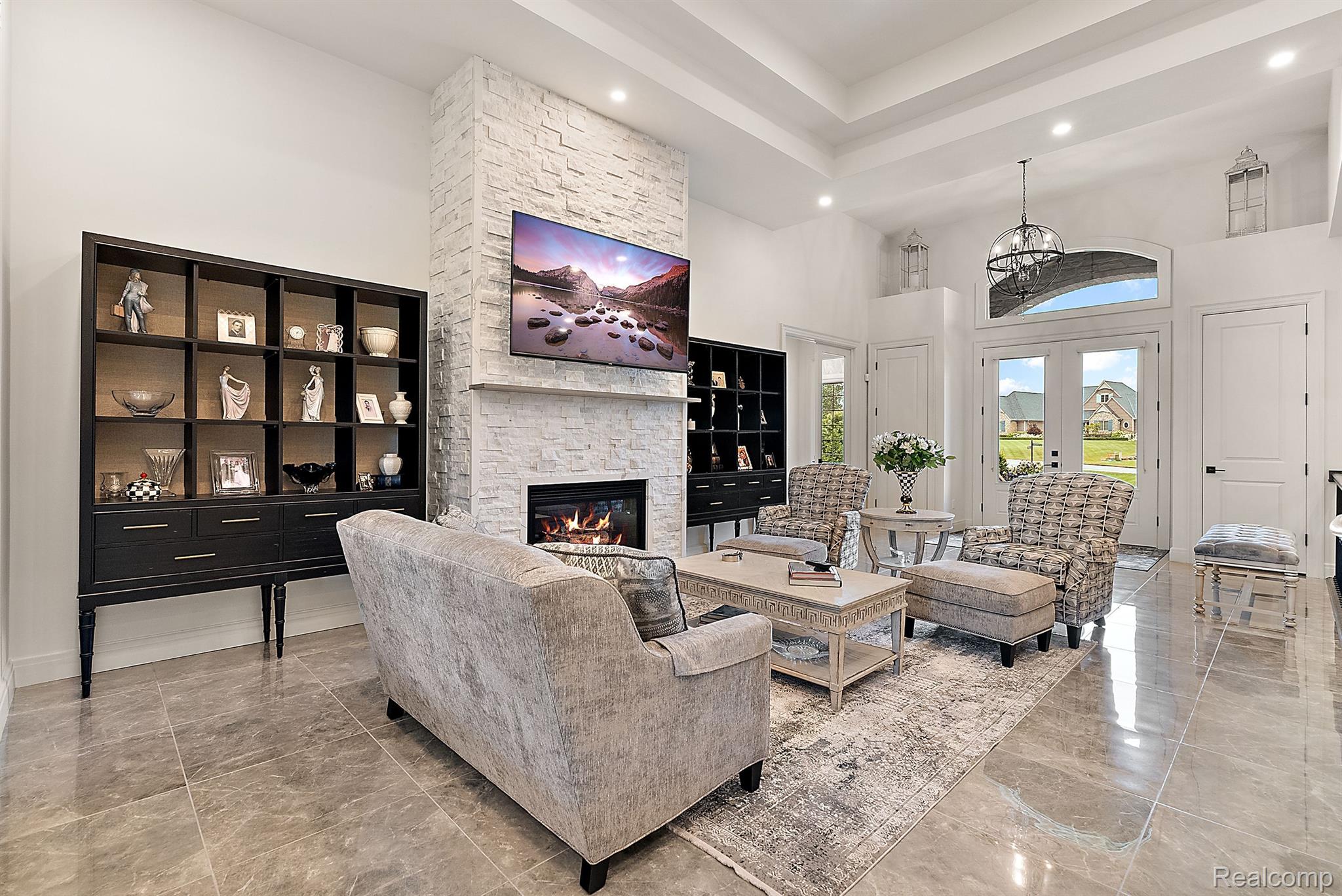69356 LAKE POINT COURT