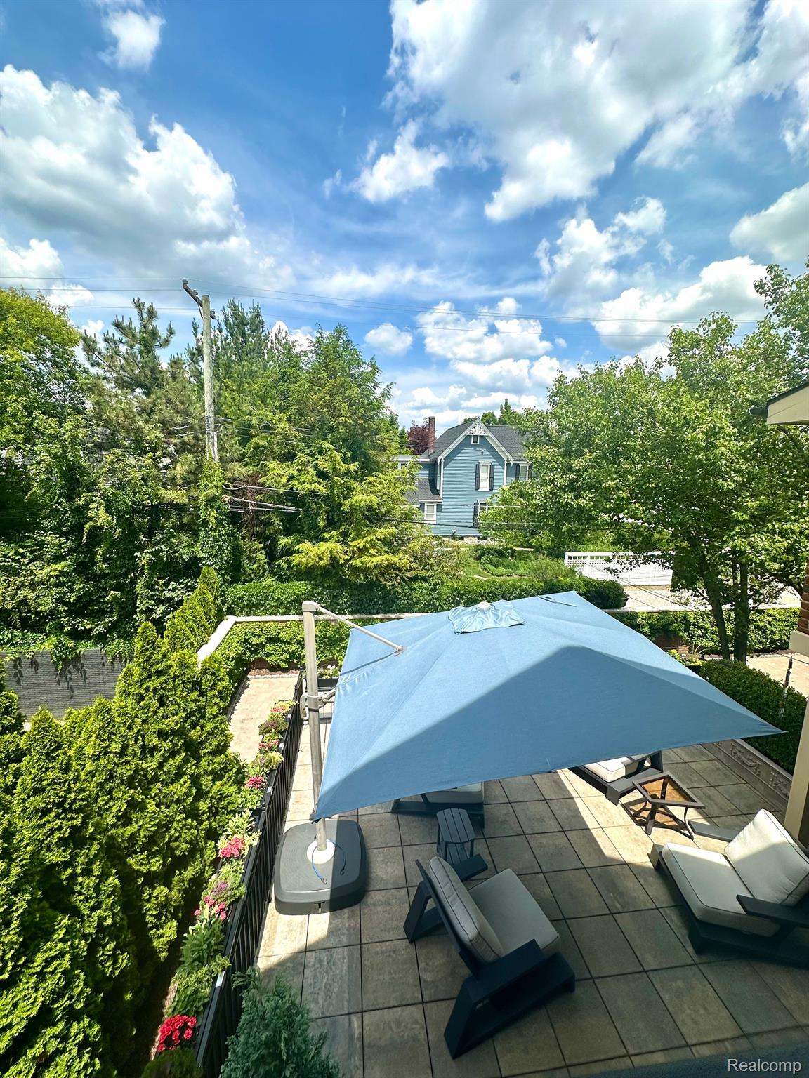 324 W BROWN STREET