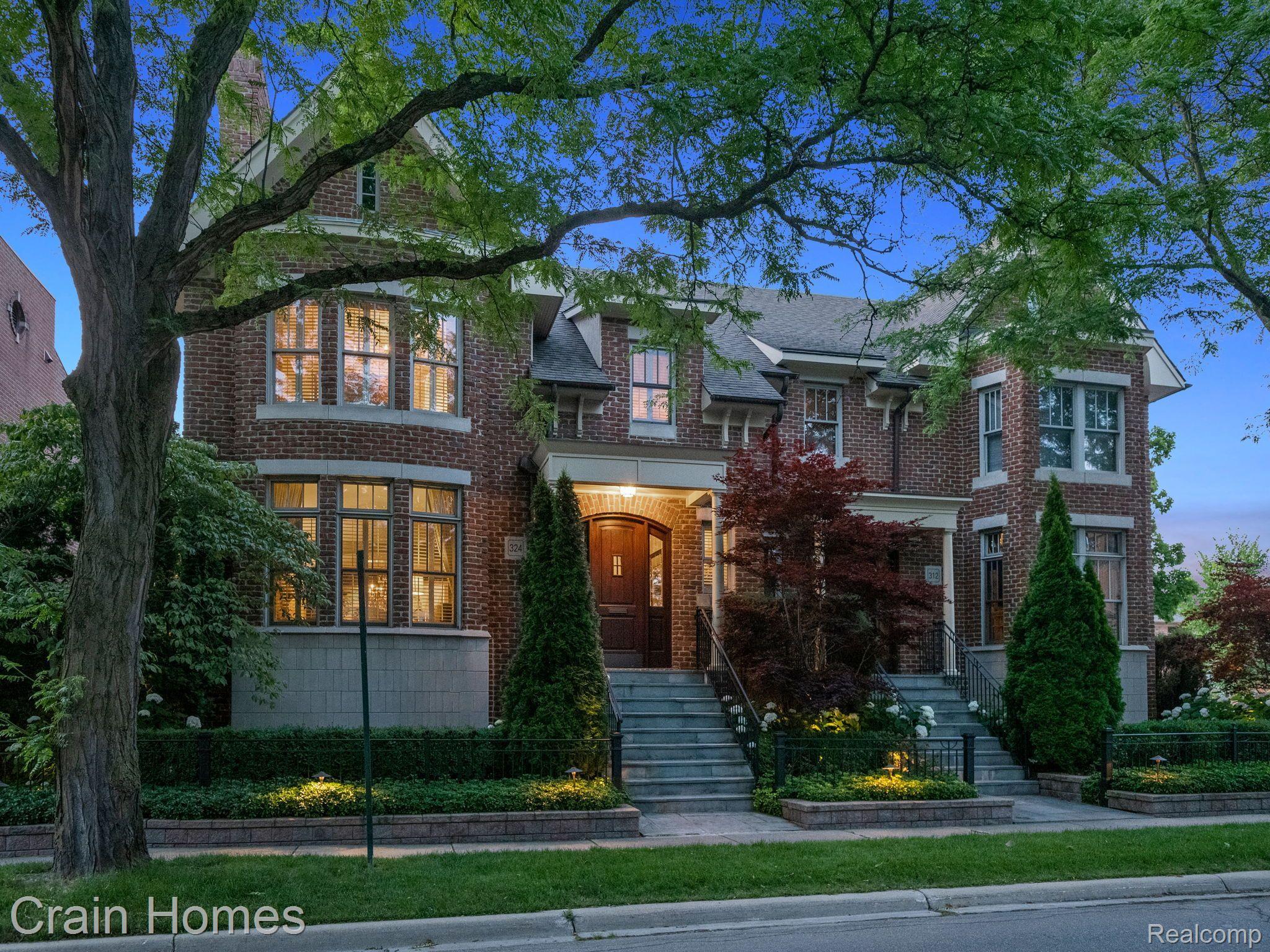324 W BROWN STREET