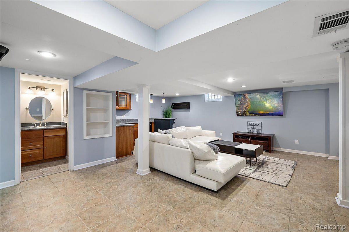 3581 WAKEFIELD ROAD