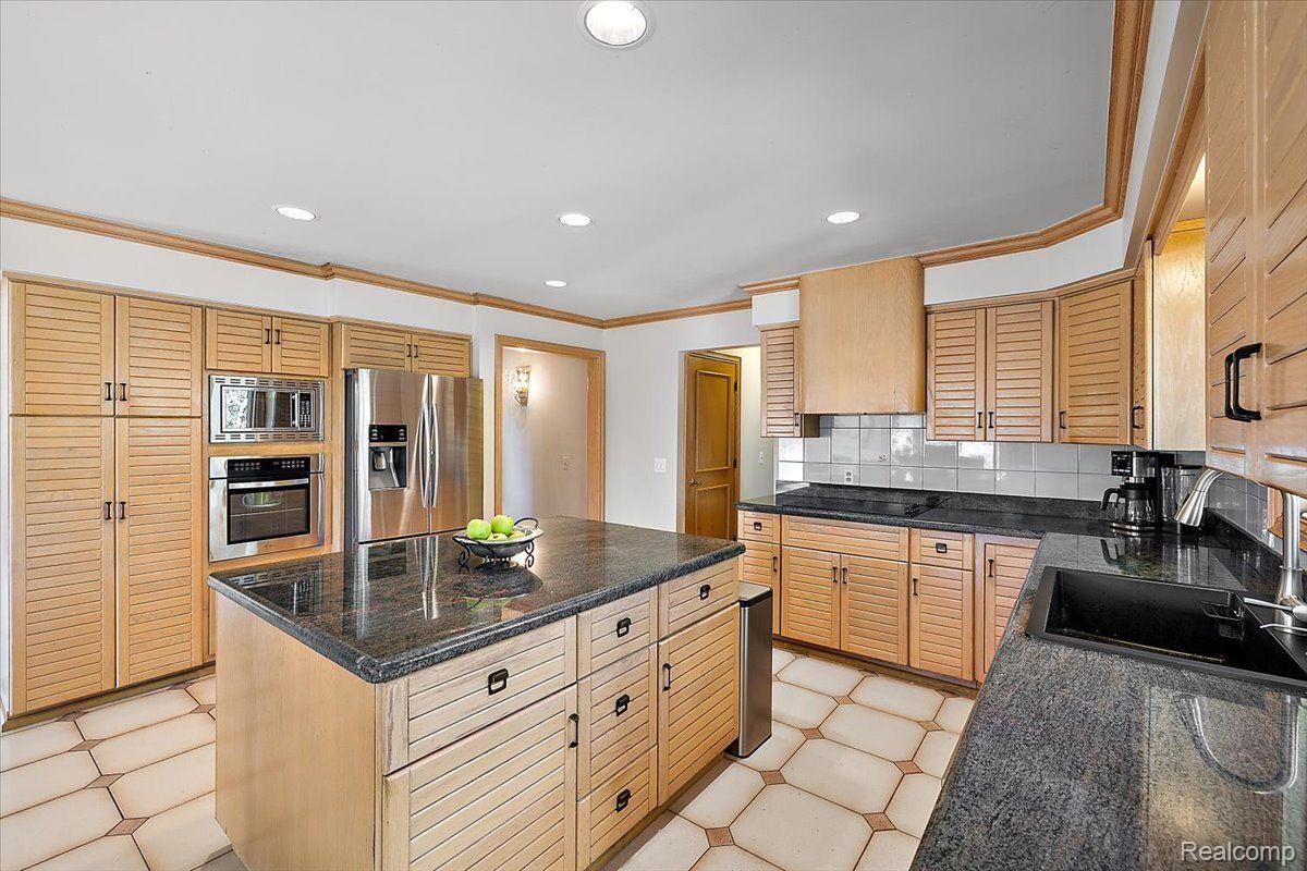 12543 CEDAR COURT