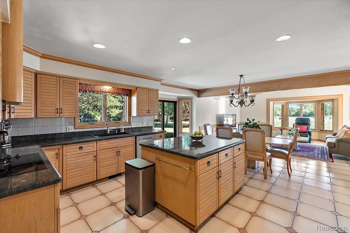 12543 CEDAR COURT