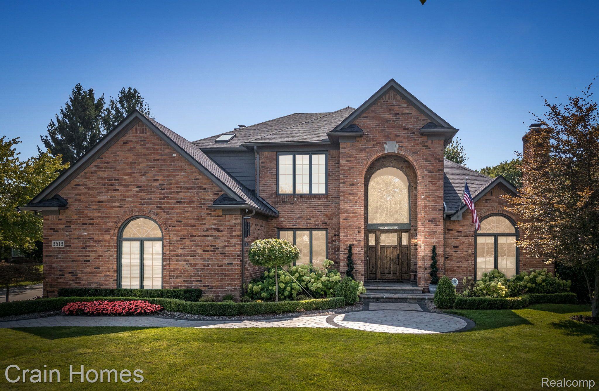 3513 SHAKESPEARE DRIVE