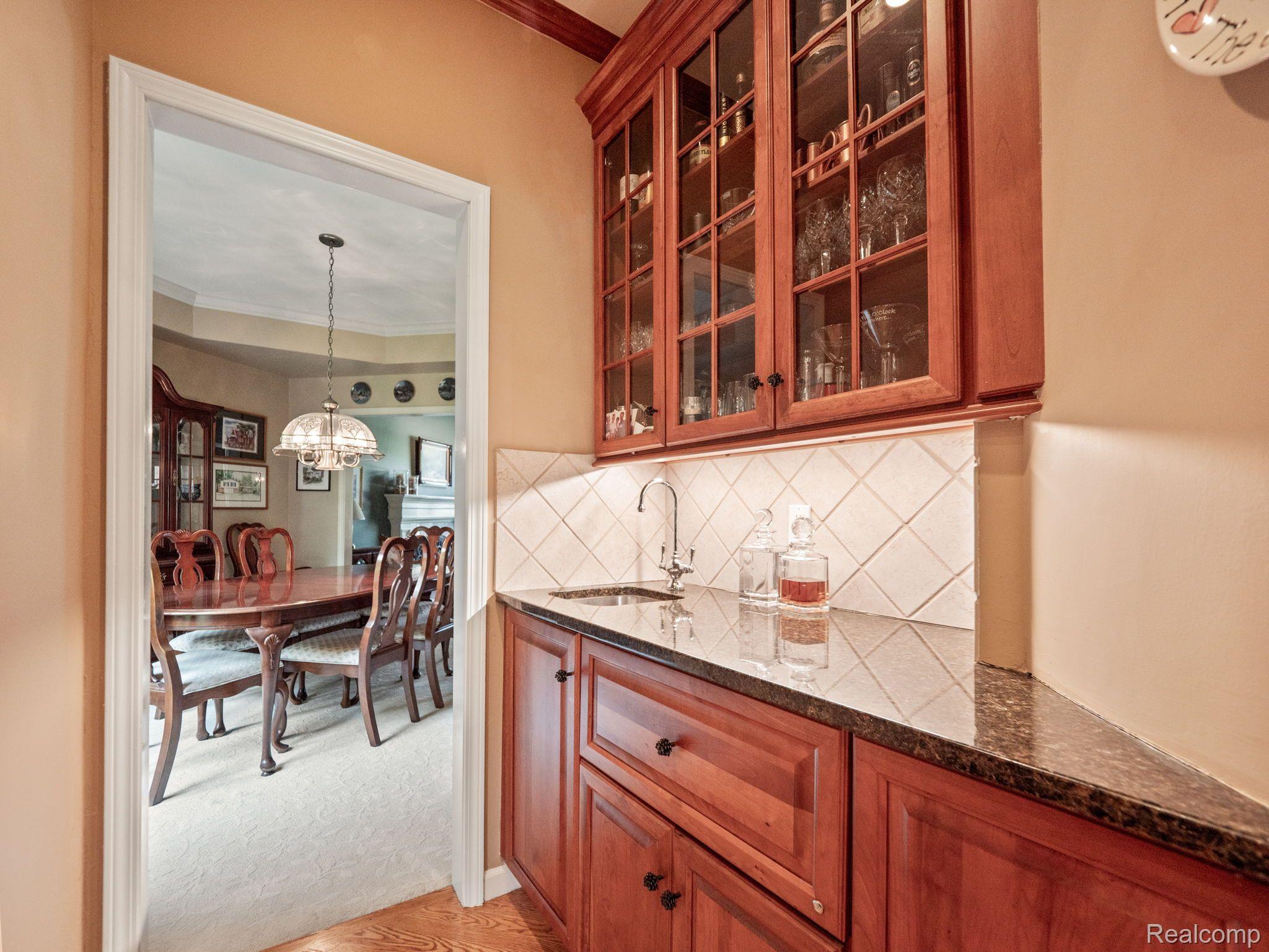 3513 SHAKESPEARE DRIVE