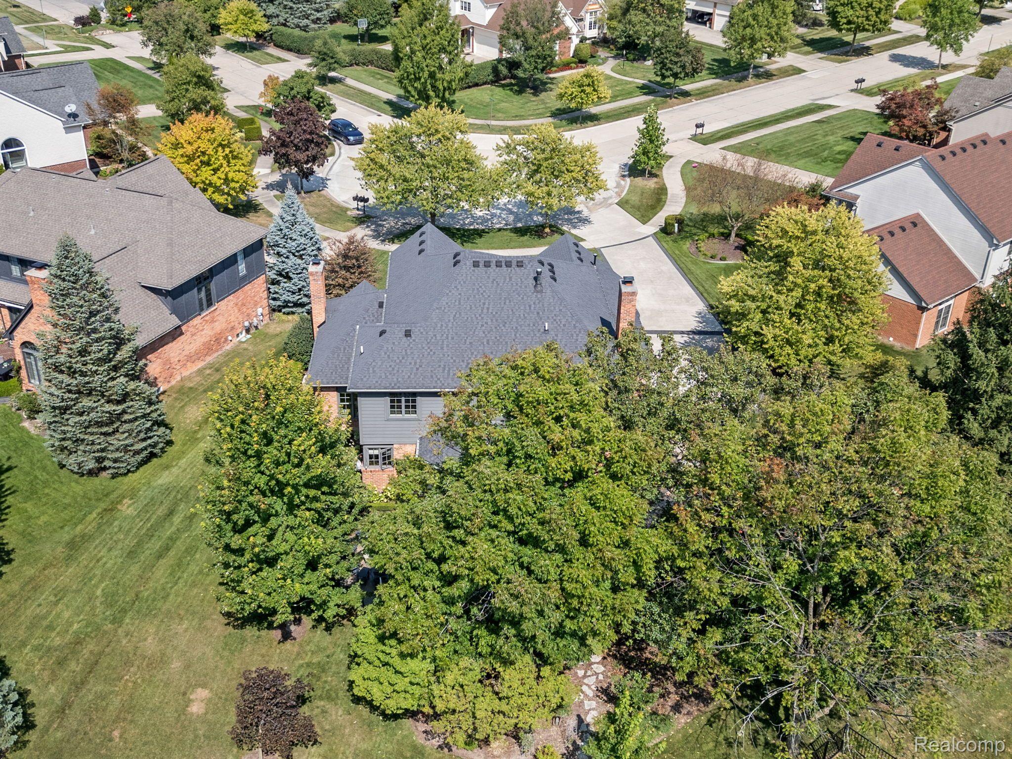 3513 SHAKESPEARE DRIVE