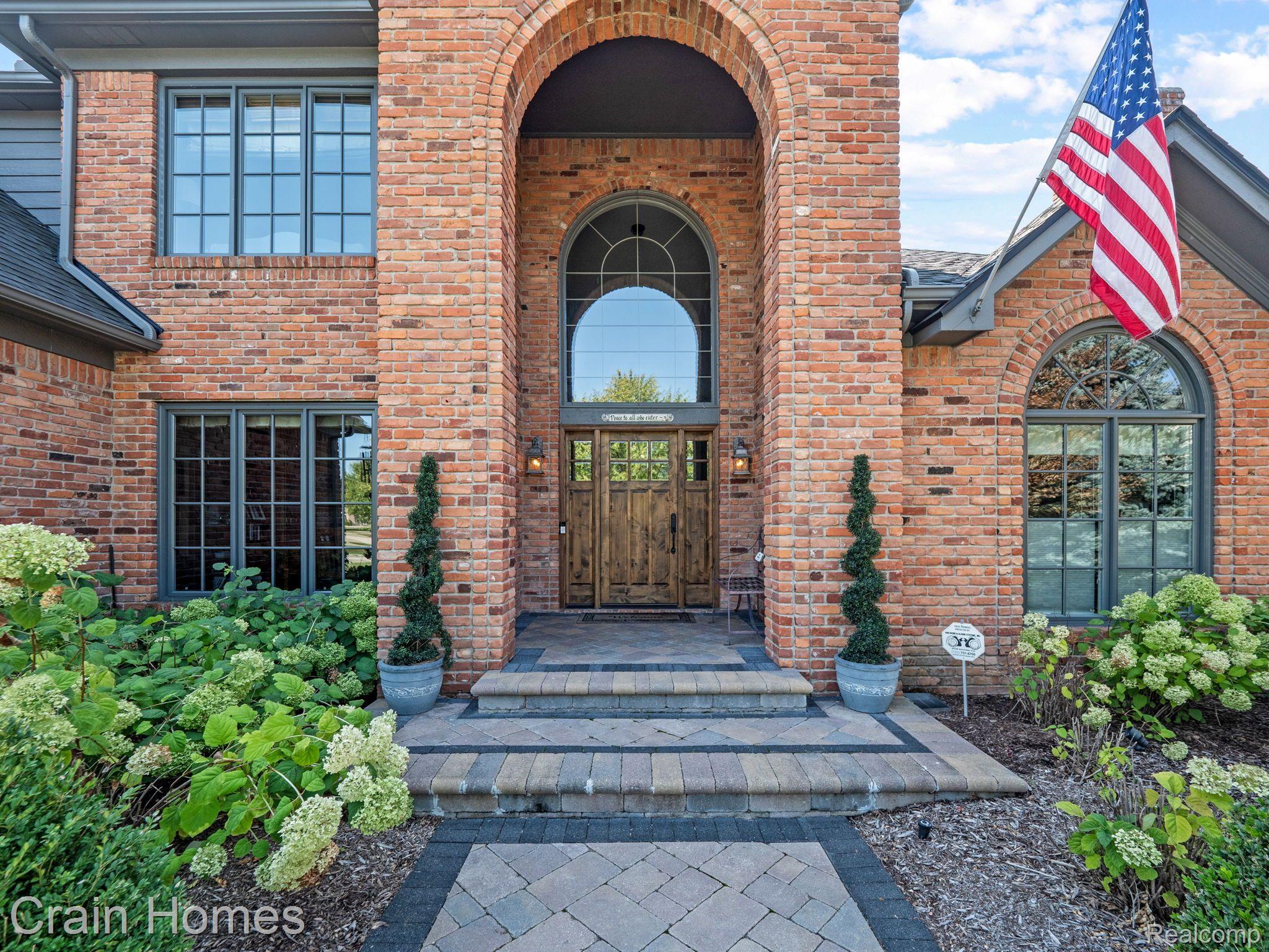 3513 SHAKESPEARE DRIVE