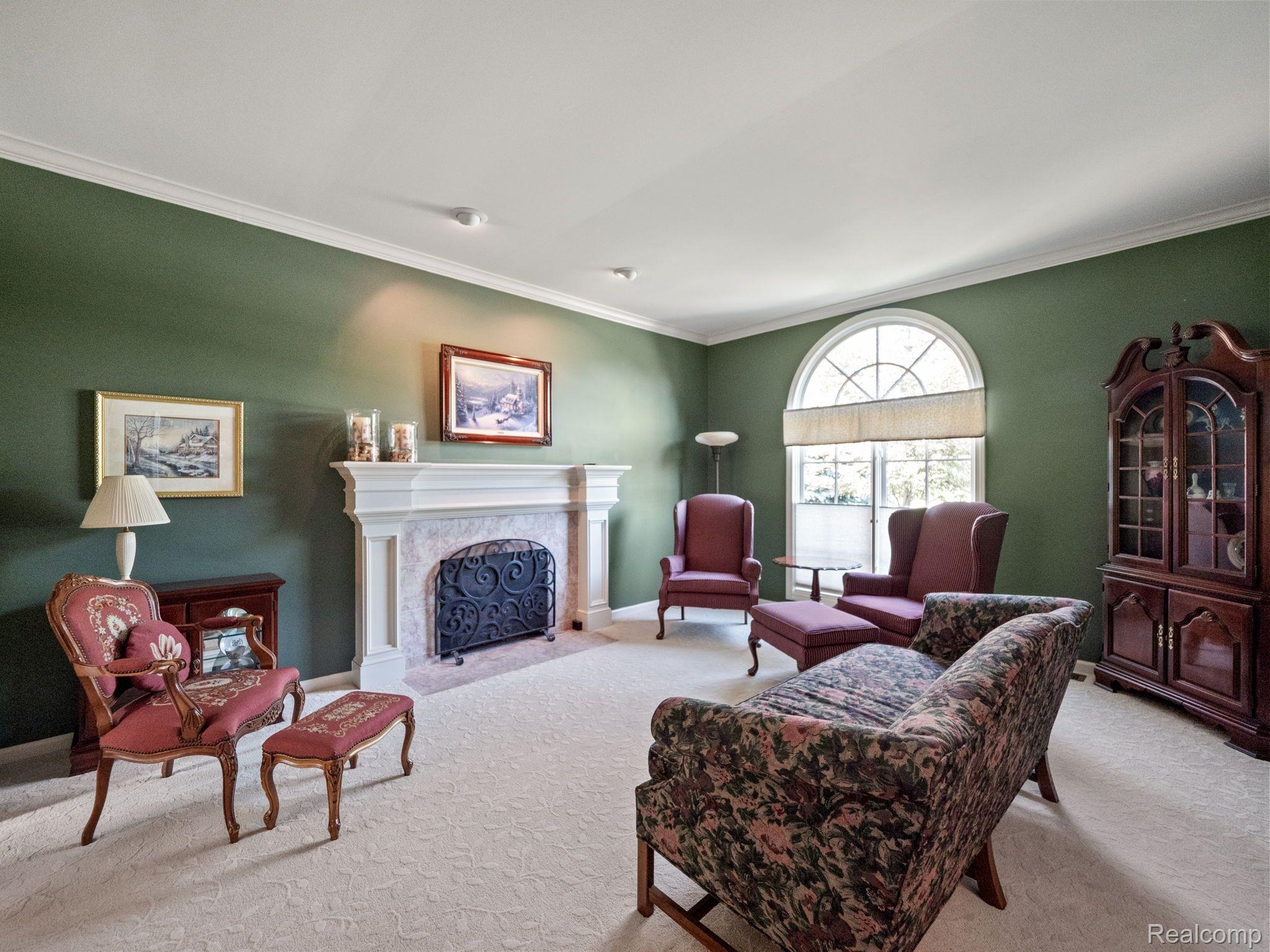 3513 SHAKESPEARE DRIVE