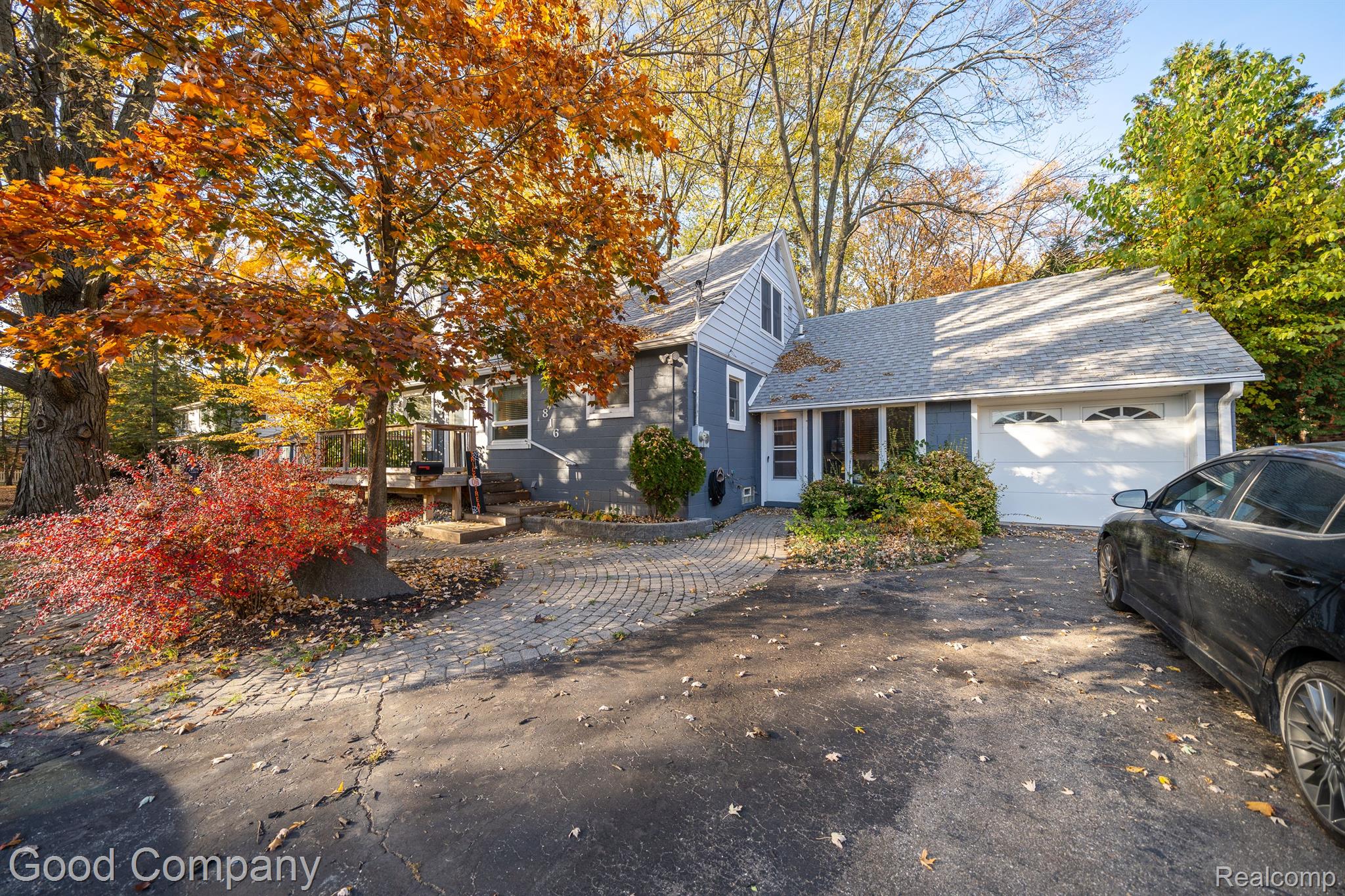 816 W 13 MILE ROAD