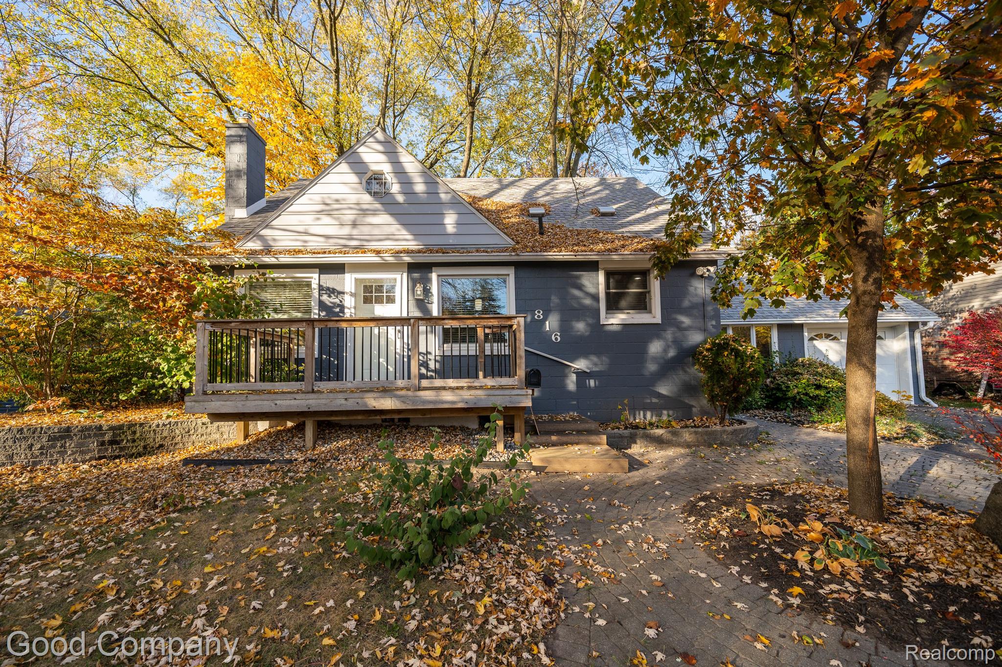816 W 13 MILE ROAD