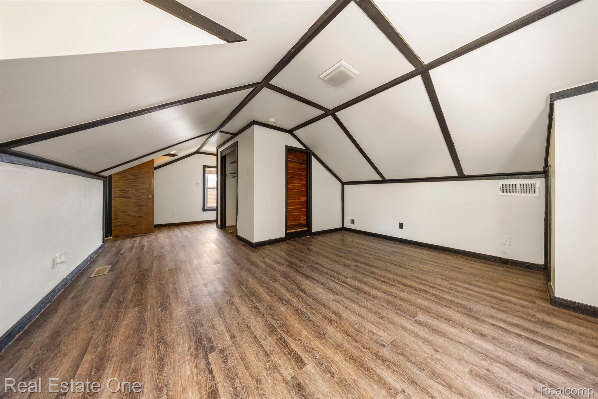 1347 HAMPTON ROAD