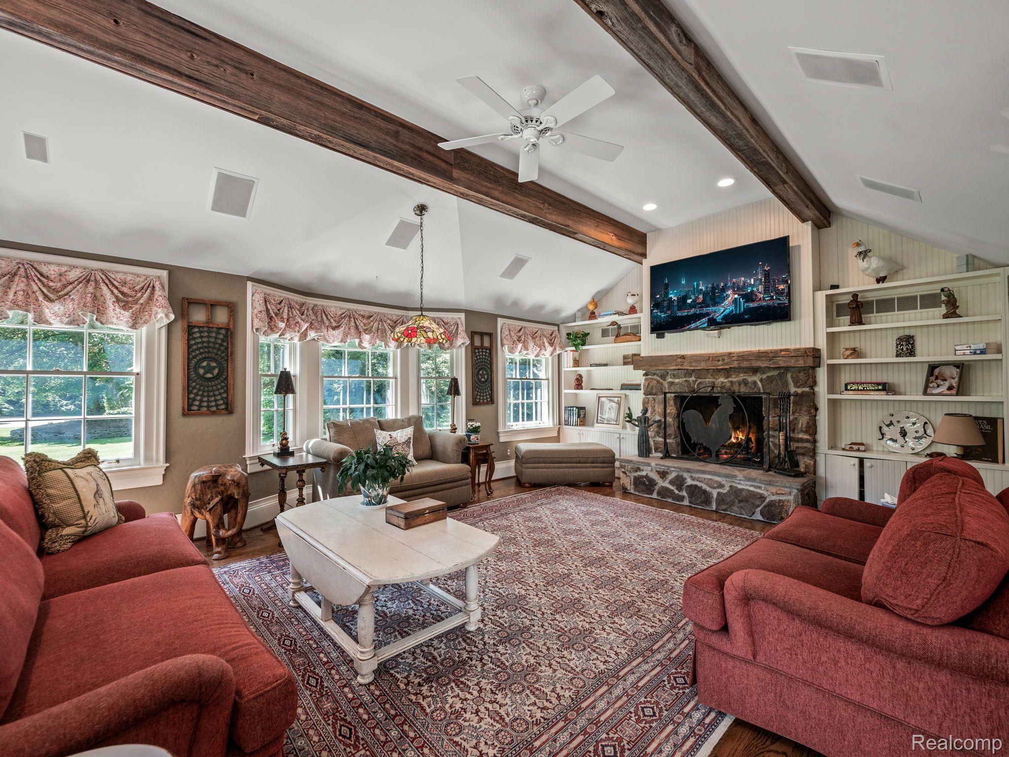 1155 QUARTON ROAD