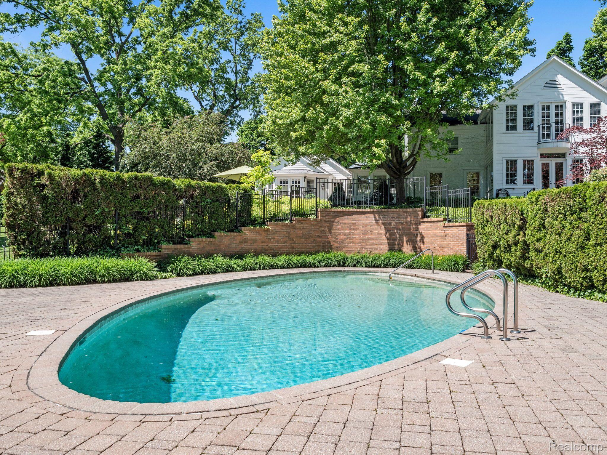 1155 QUARTON ROAD