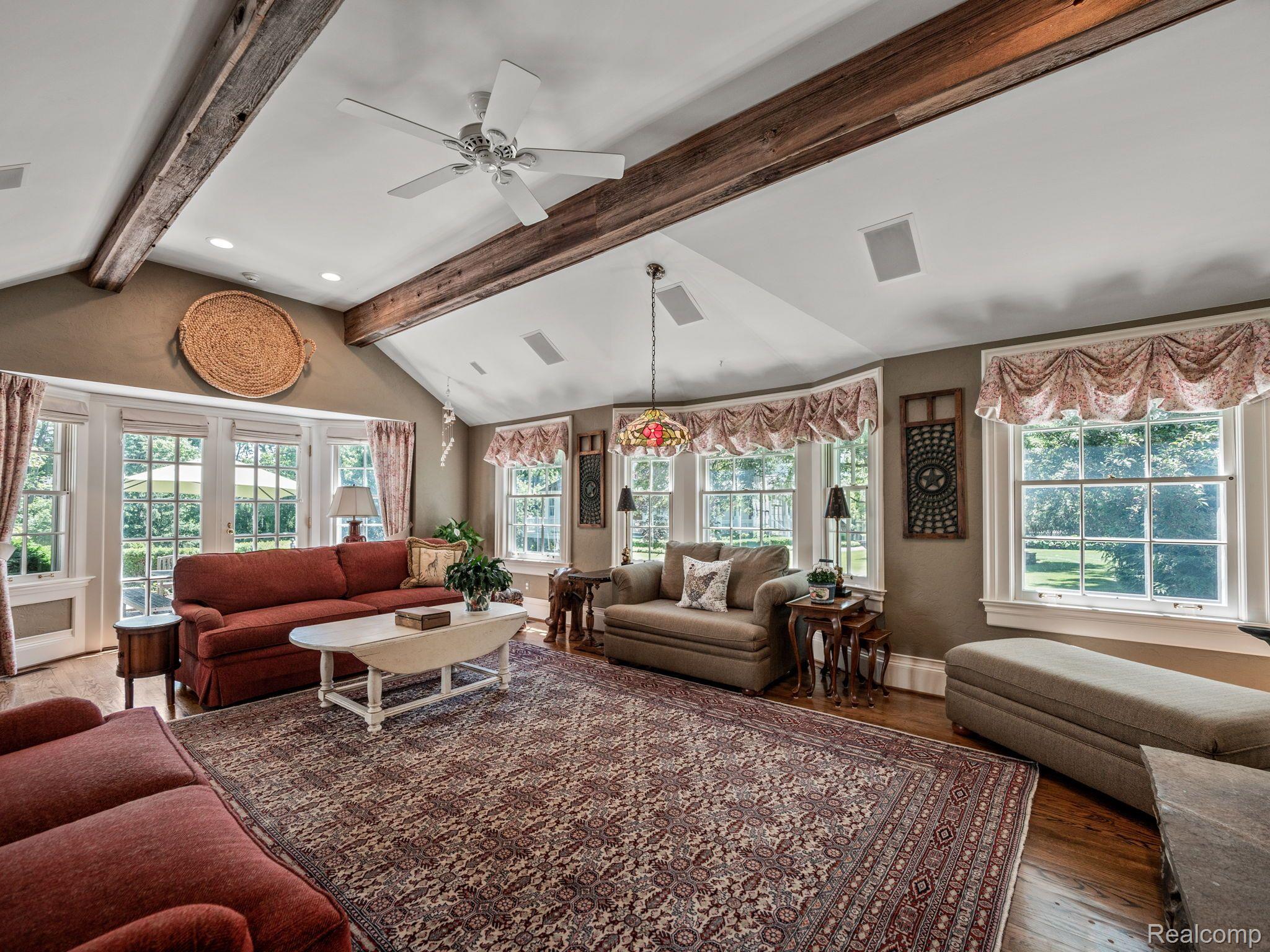 1155 QUARTON ROAD