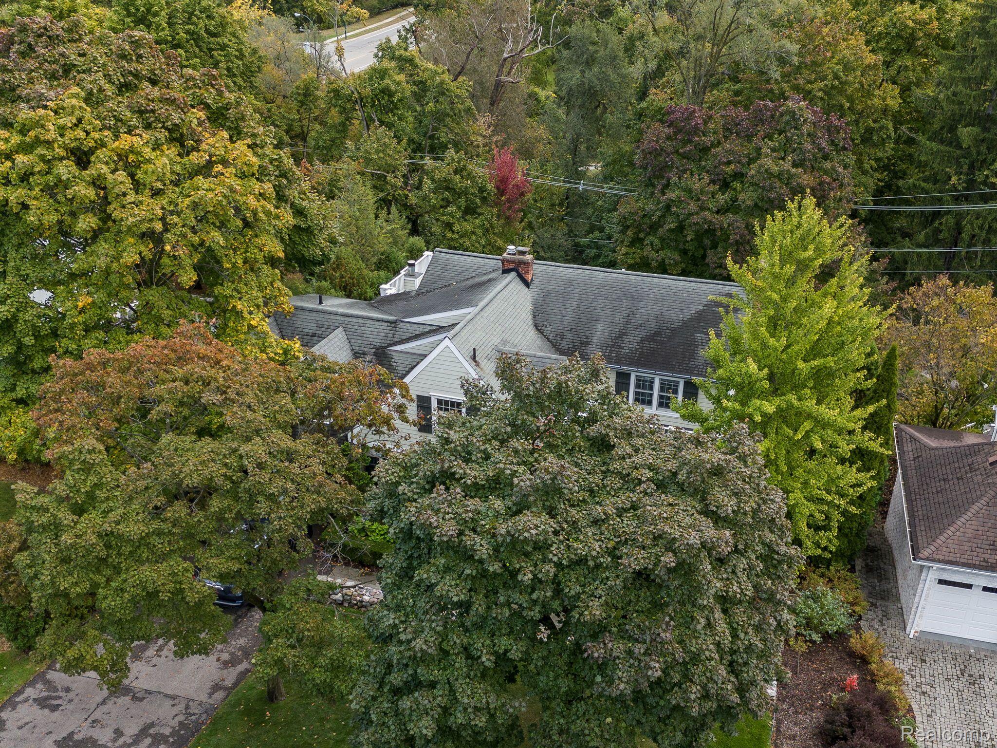 185 HAWTHORNE STREET