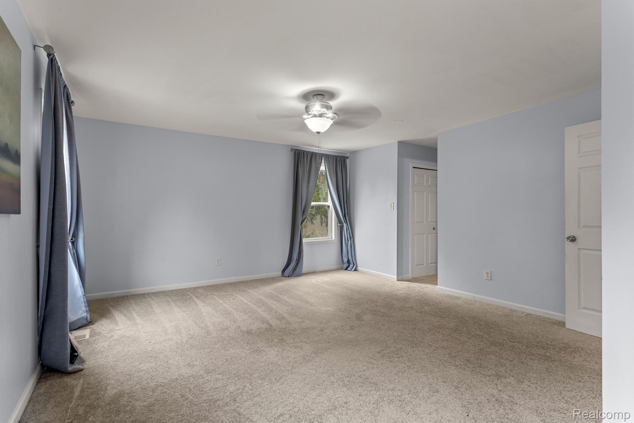 1082 BARNESWOOD LANE