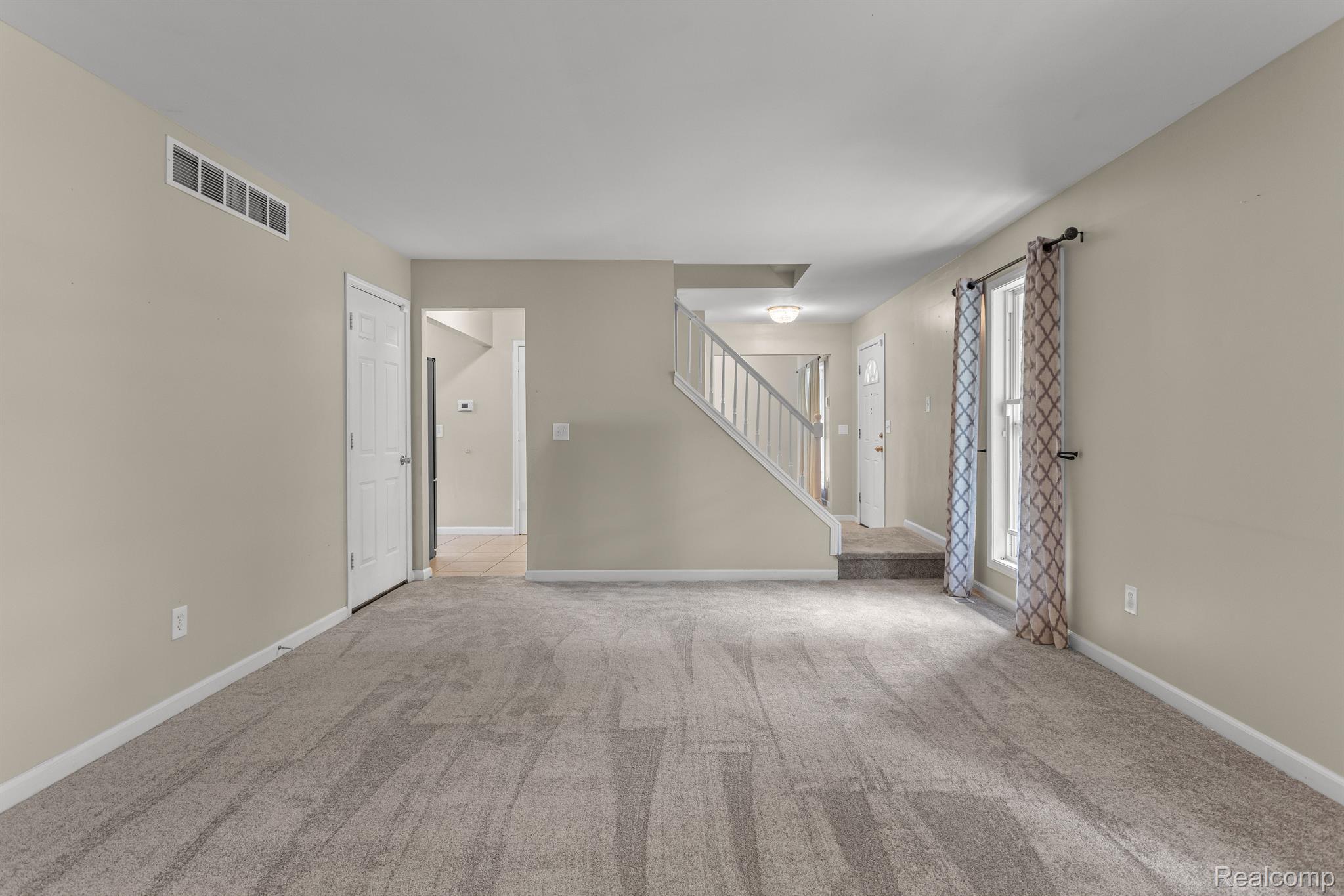 1082 BARNESWOOD LANE