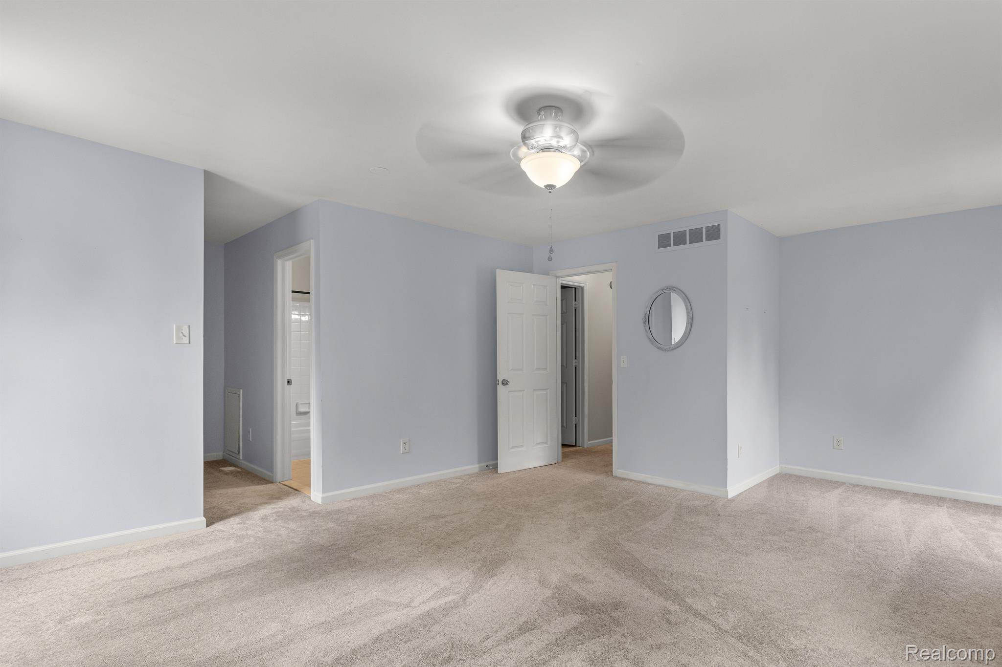 1082 BARNESWOOD LANE
