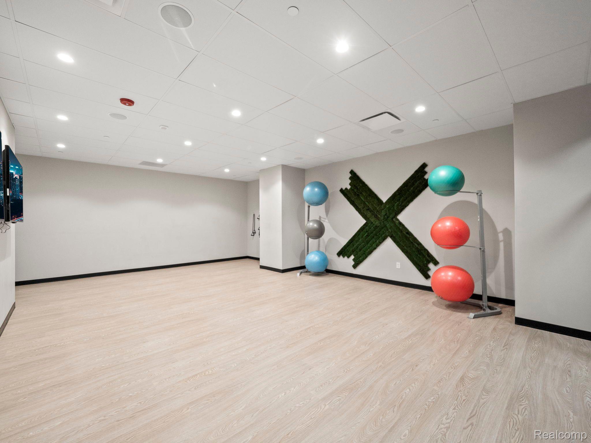 7430 2ND AVENUE #0203