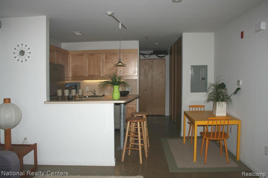 106 GARDNER AVENUE