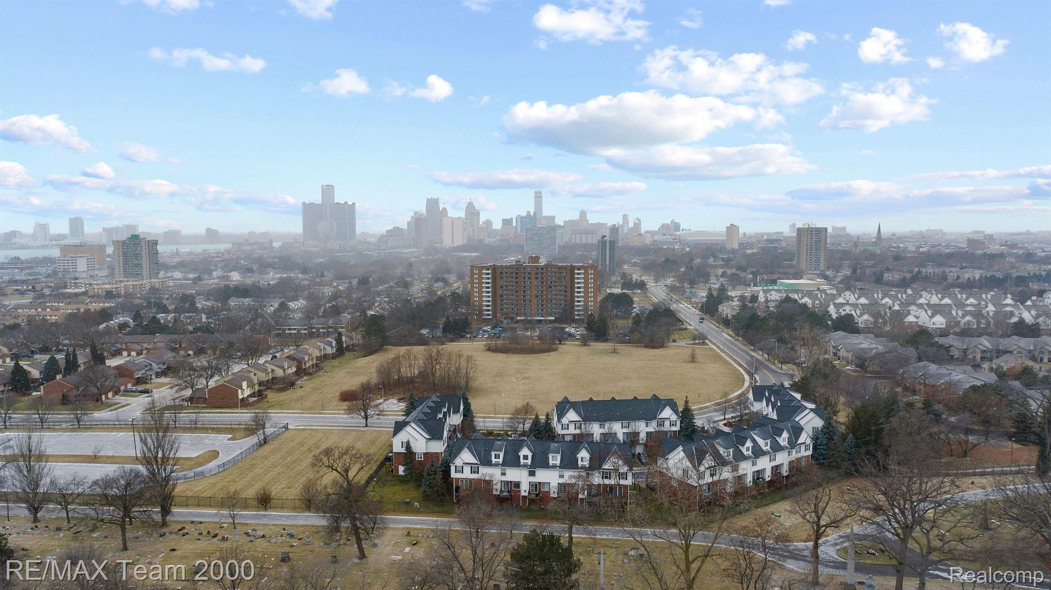 1362 VILLAGE DR