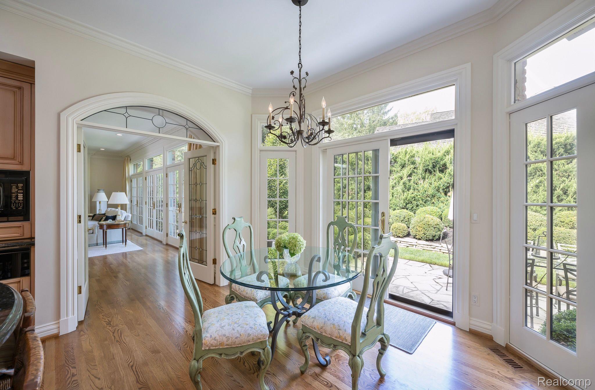 1505 ASHFORD LANE