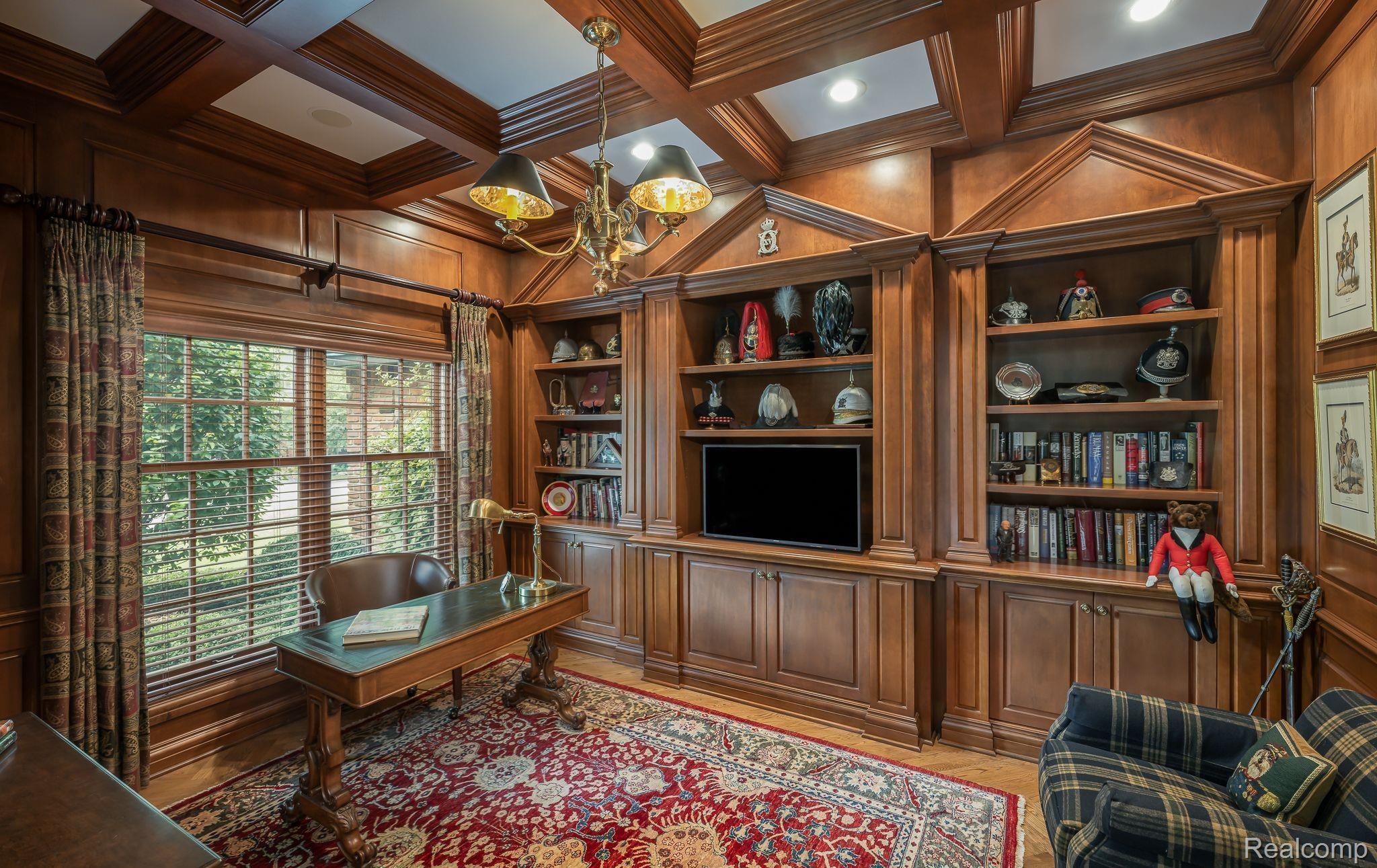 1505 ASHFORD LANE