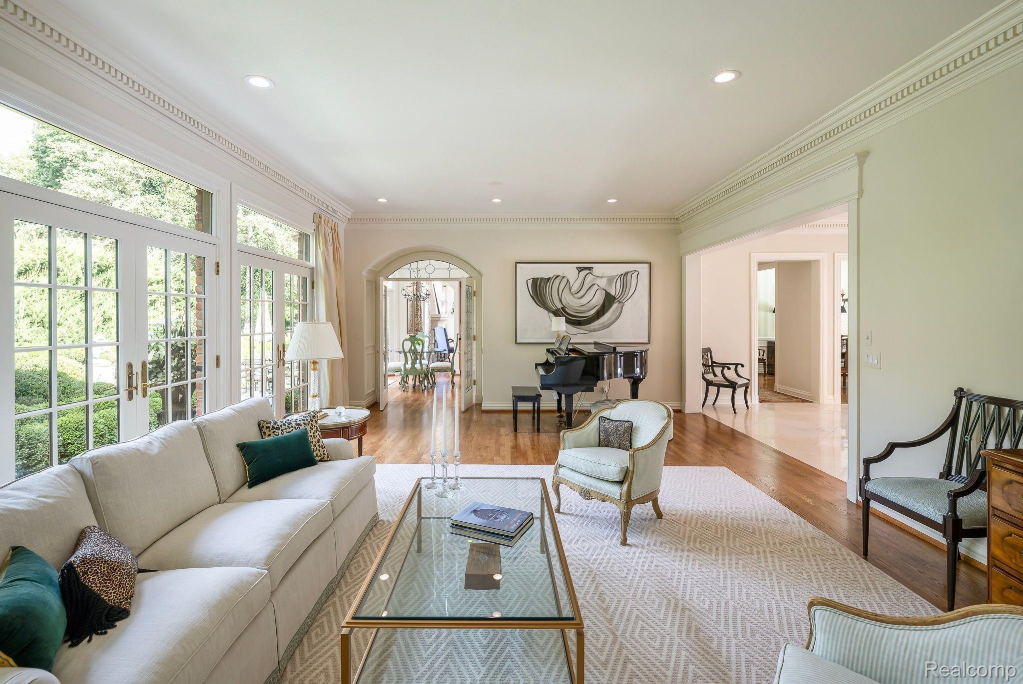 1505 ASHFORD LANE