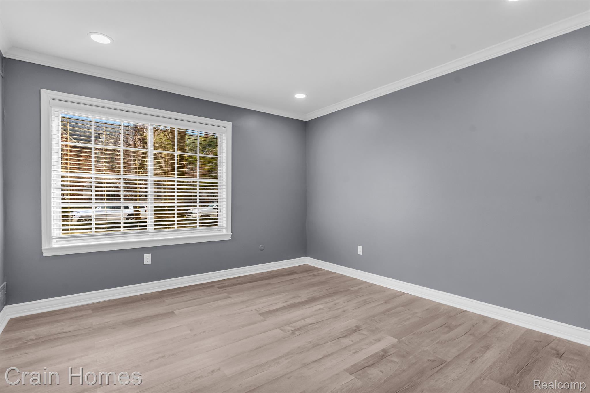 444 CHESTER STREET 401