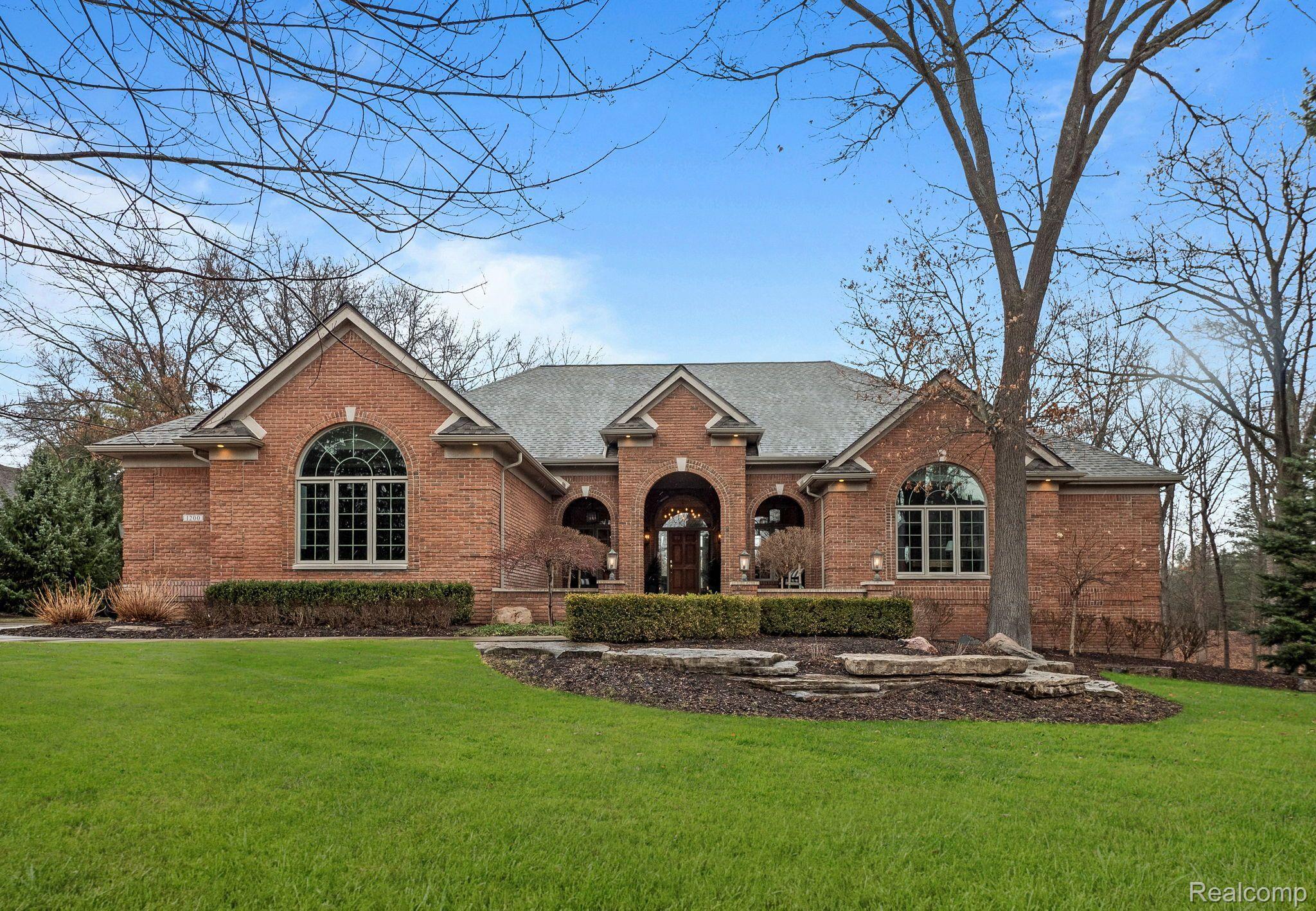 1200 DEER PATH TRAIL