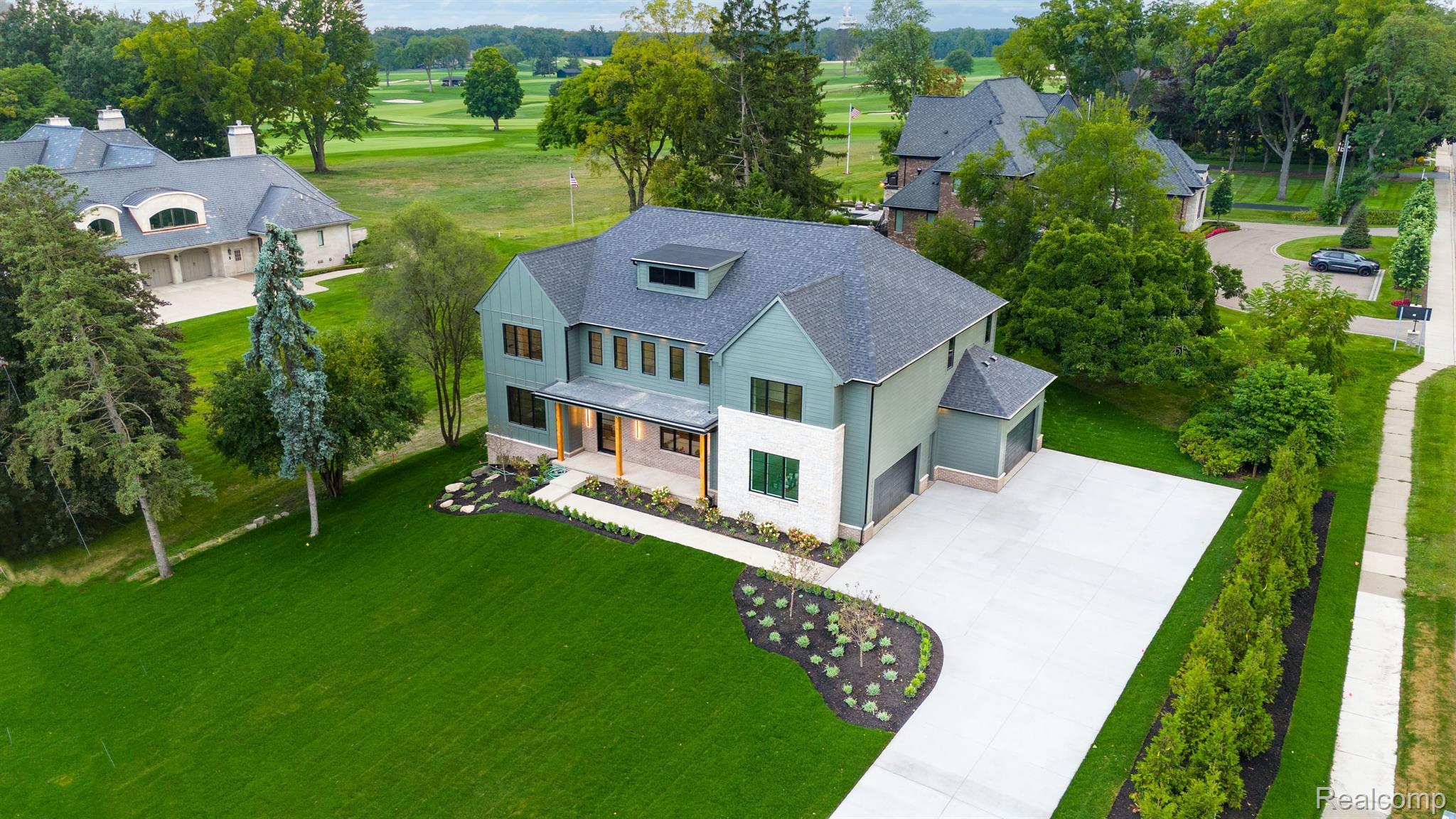 6520 RED MAPLE LANE