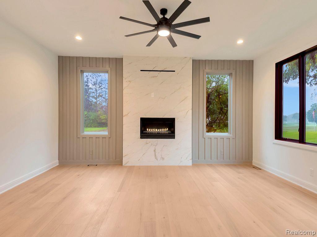 6520 RED MAPLE LANE