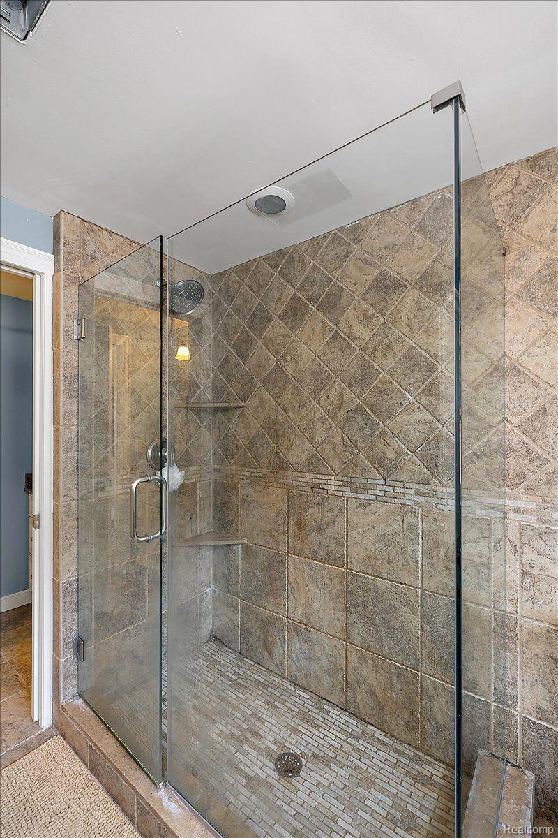 628 BENNINGTON DRIVE