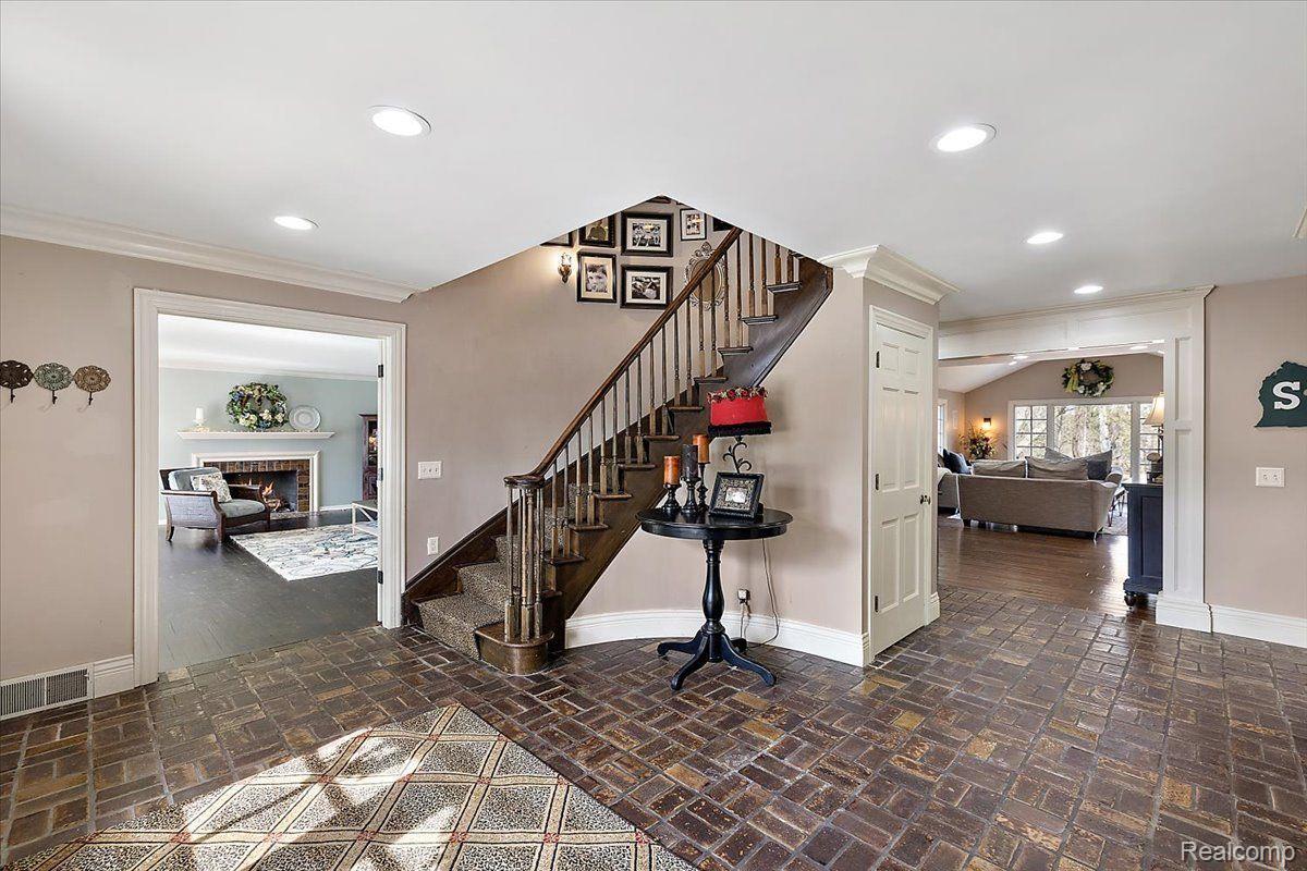 628 BENNINGTON Drive