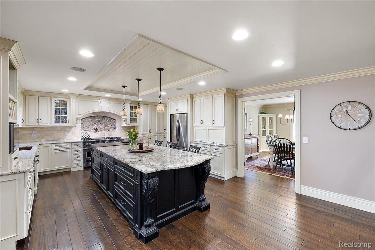 628 BENNINGTON Drive