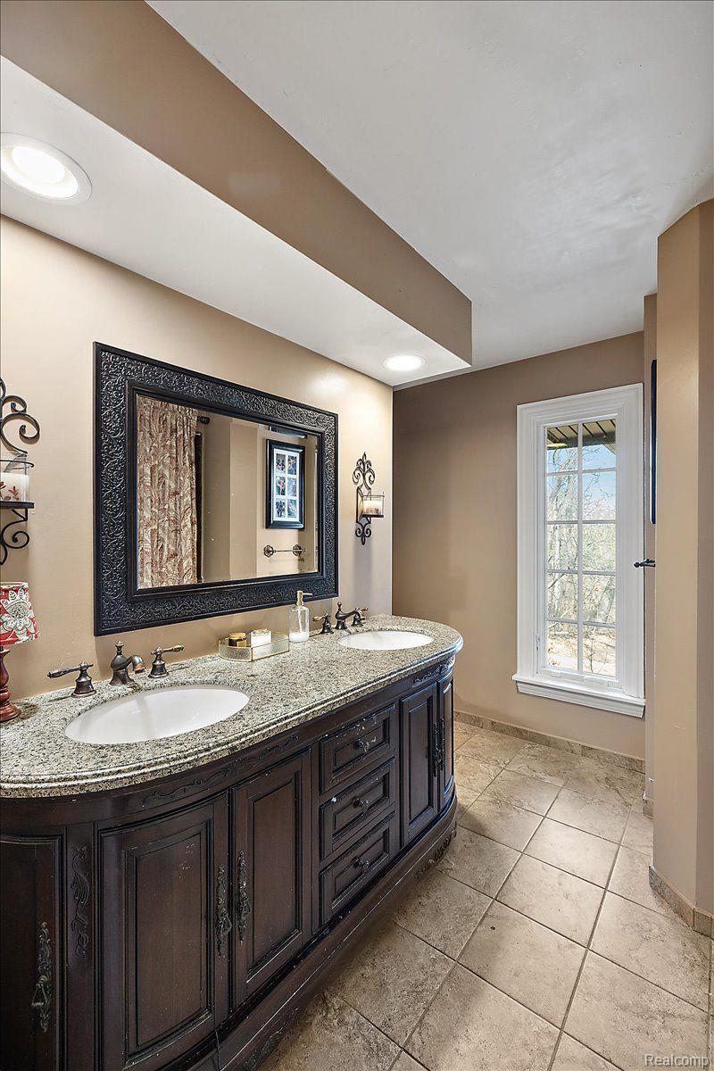 628 BENNINGTON DRIVE