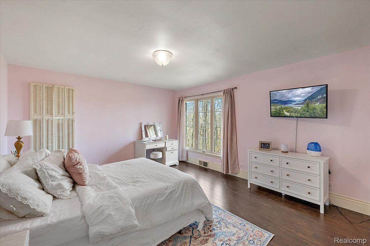 628 BENNINGTON DRIVE