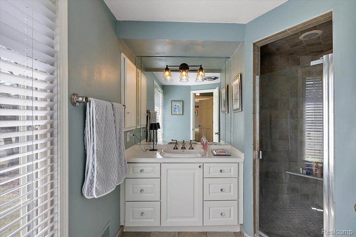 628 BENNINGTON DRIVE