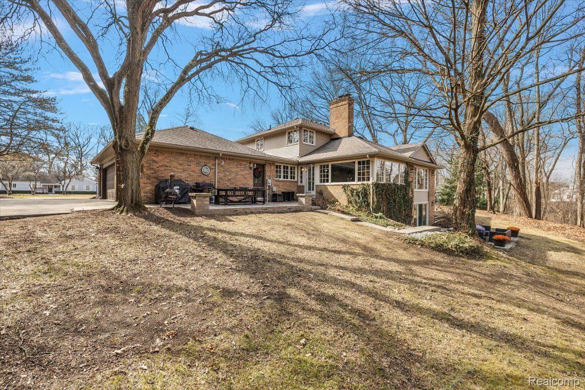 628 BENNINGTON DRIVE