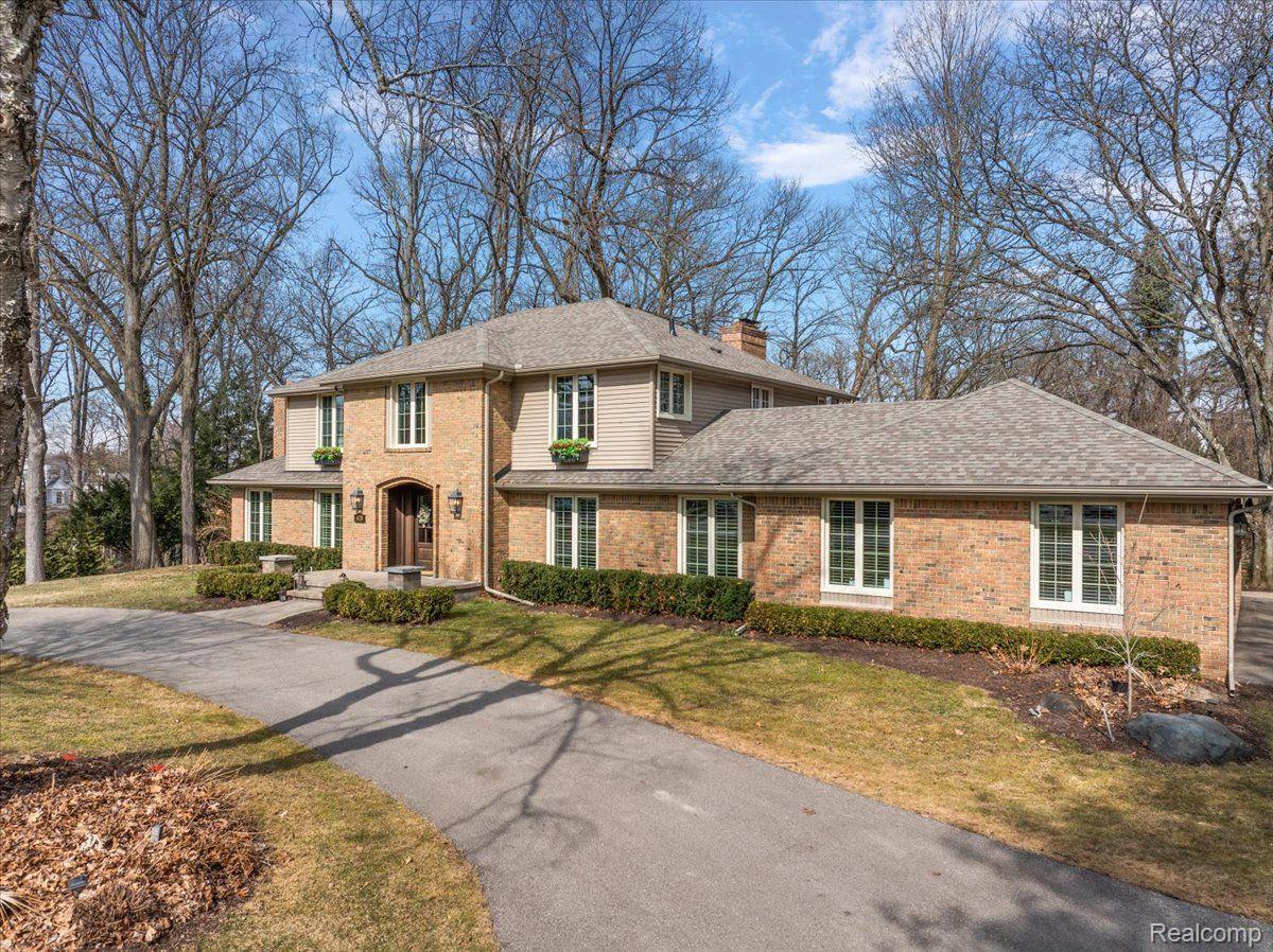 628 BENNINGTON Drive