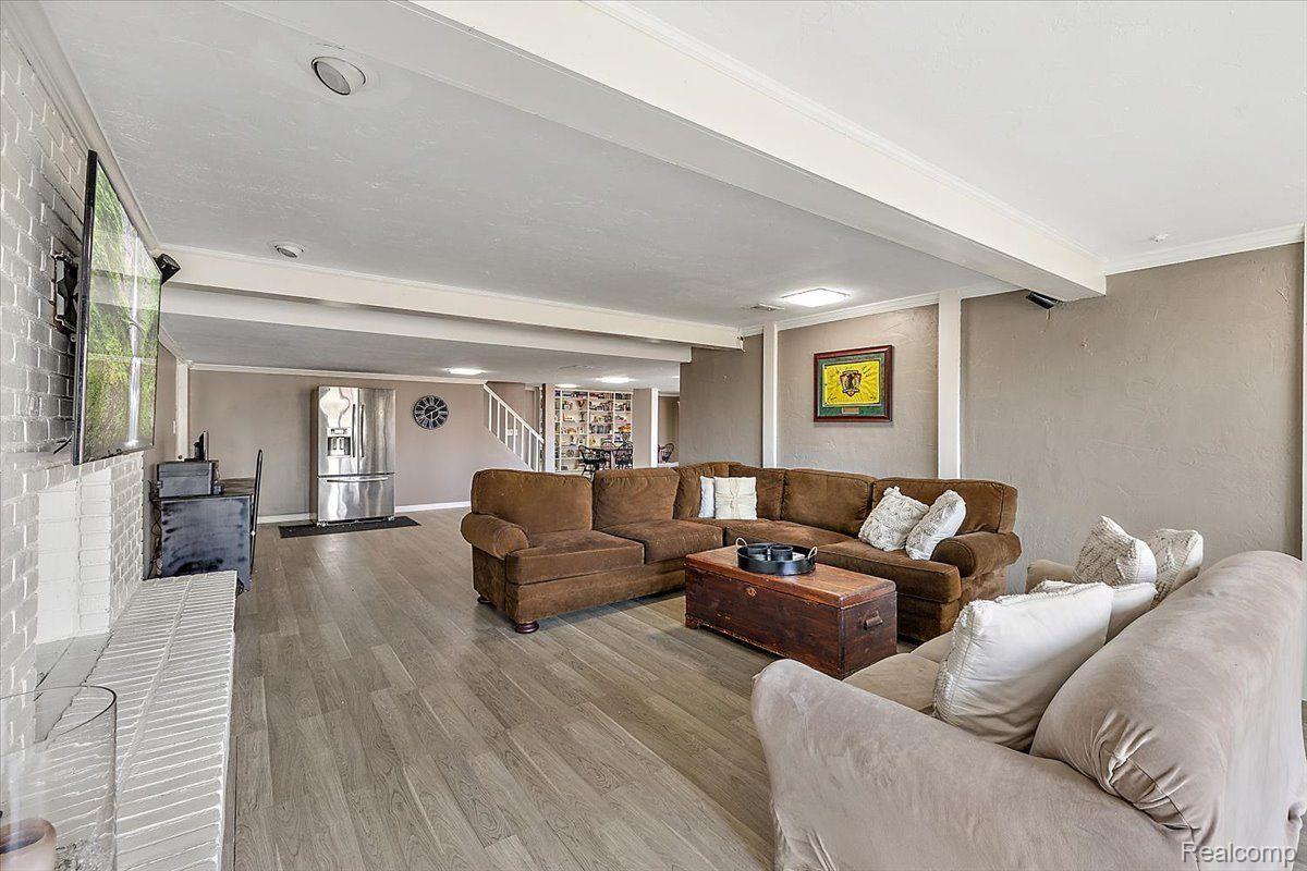 628 BENNINGTON Drive