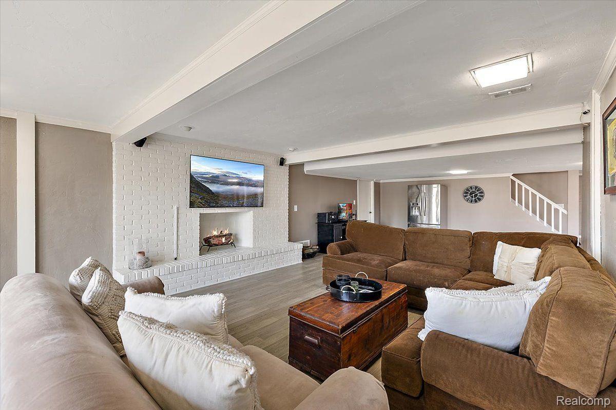 628 BENNINGTON Drive