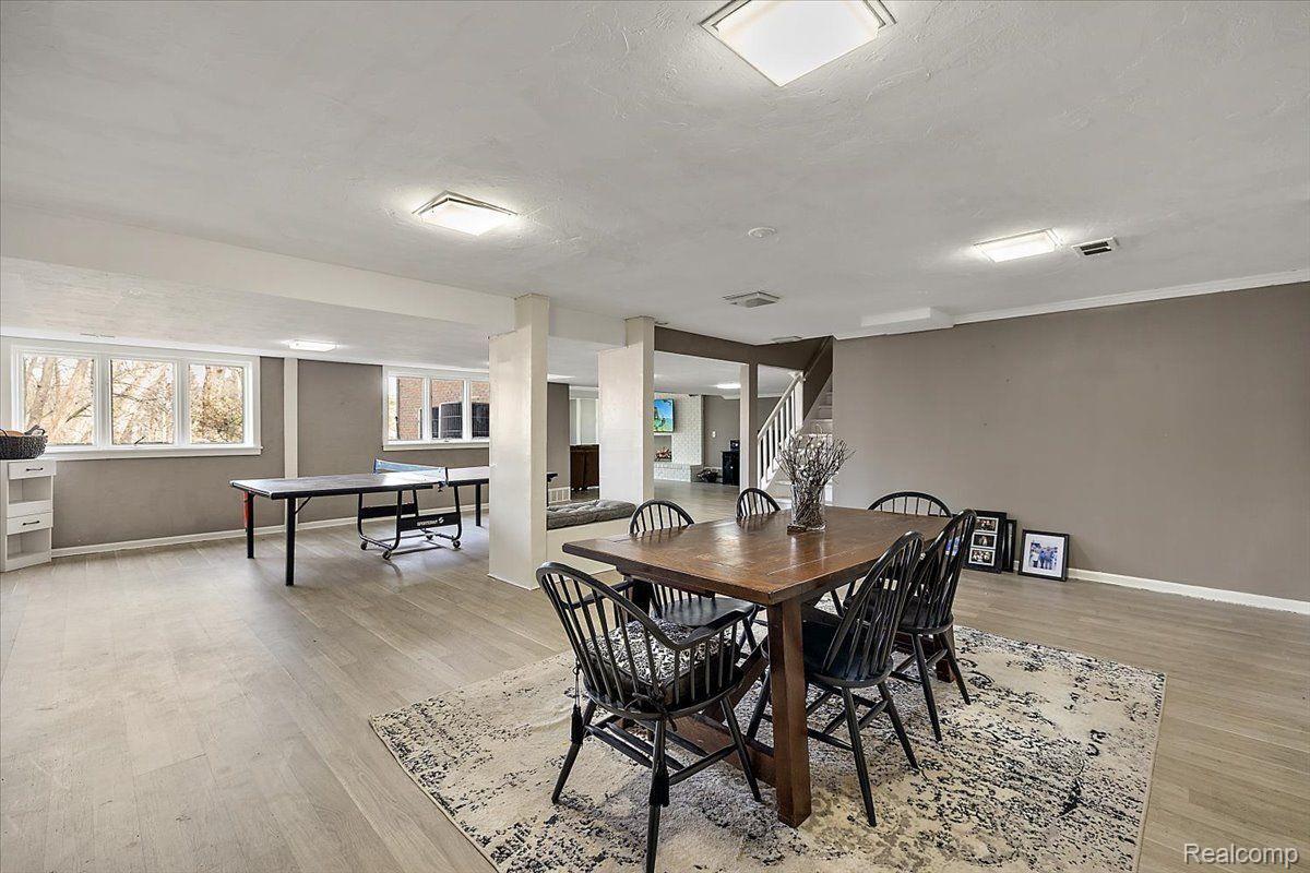 628 BENNINGTON Drive