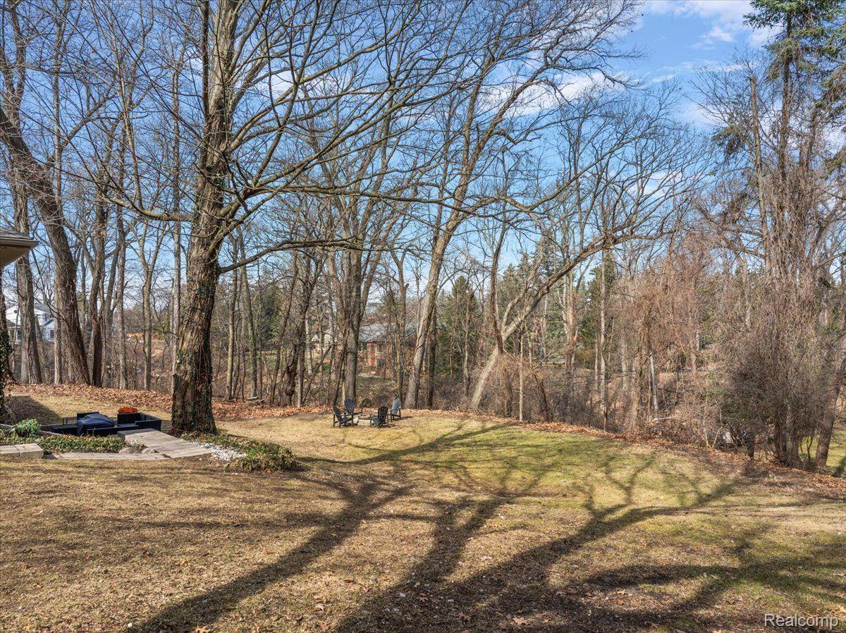628 BENNINGTON Drive