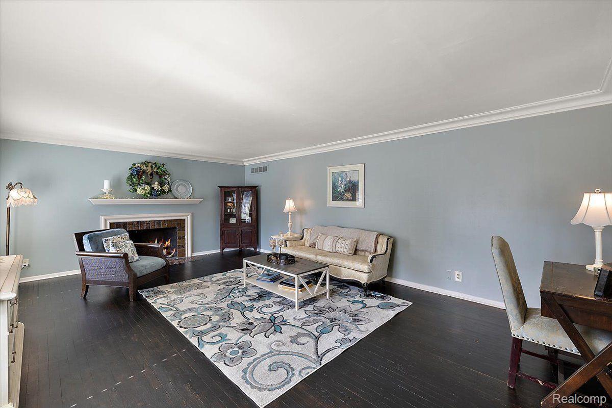 628 BENNINGTON DRIVE