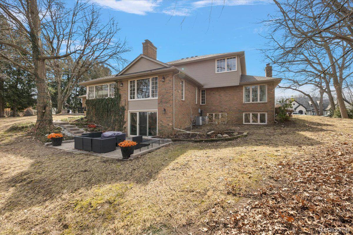 628 BENNINGTON DRIVE