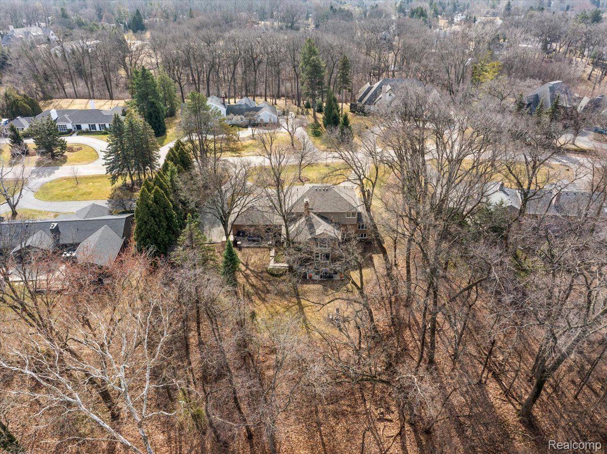 628 BENNINGTON Drive