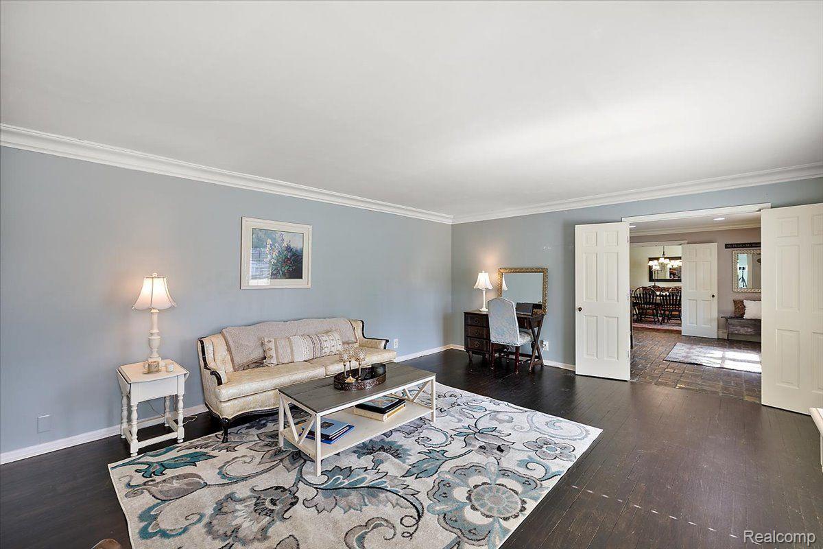 628 BENNINGTON Drive