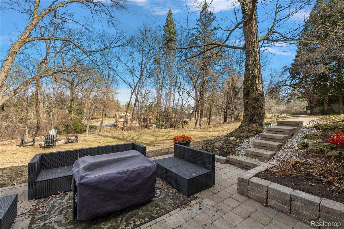 628 BENNINGTON Drive
