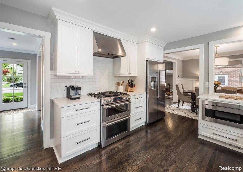 1000 NORTHLAWN BOULEVARD